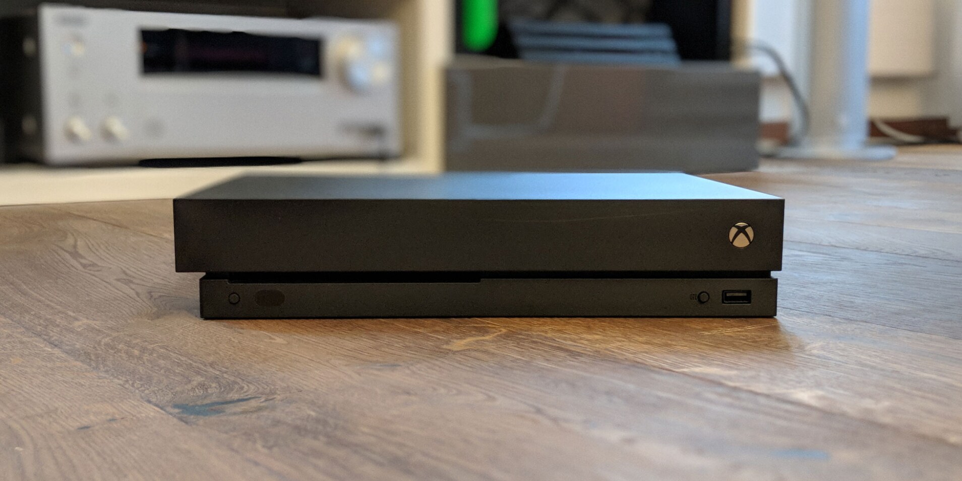 Microsoft Xbox One X - buy at Digitec