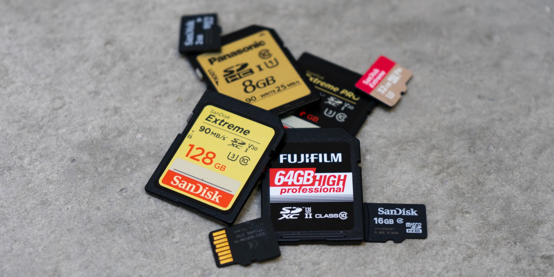 2x 8GB SD-Karte UHS-1 – Wasserdicht, Stoßfest & Temperaturbeständig Für Full HD 1080p Aufnahmen