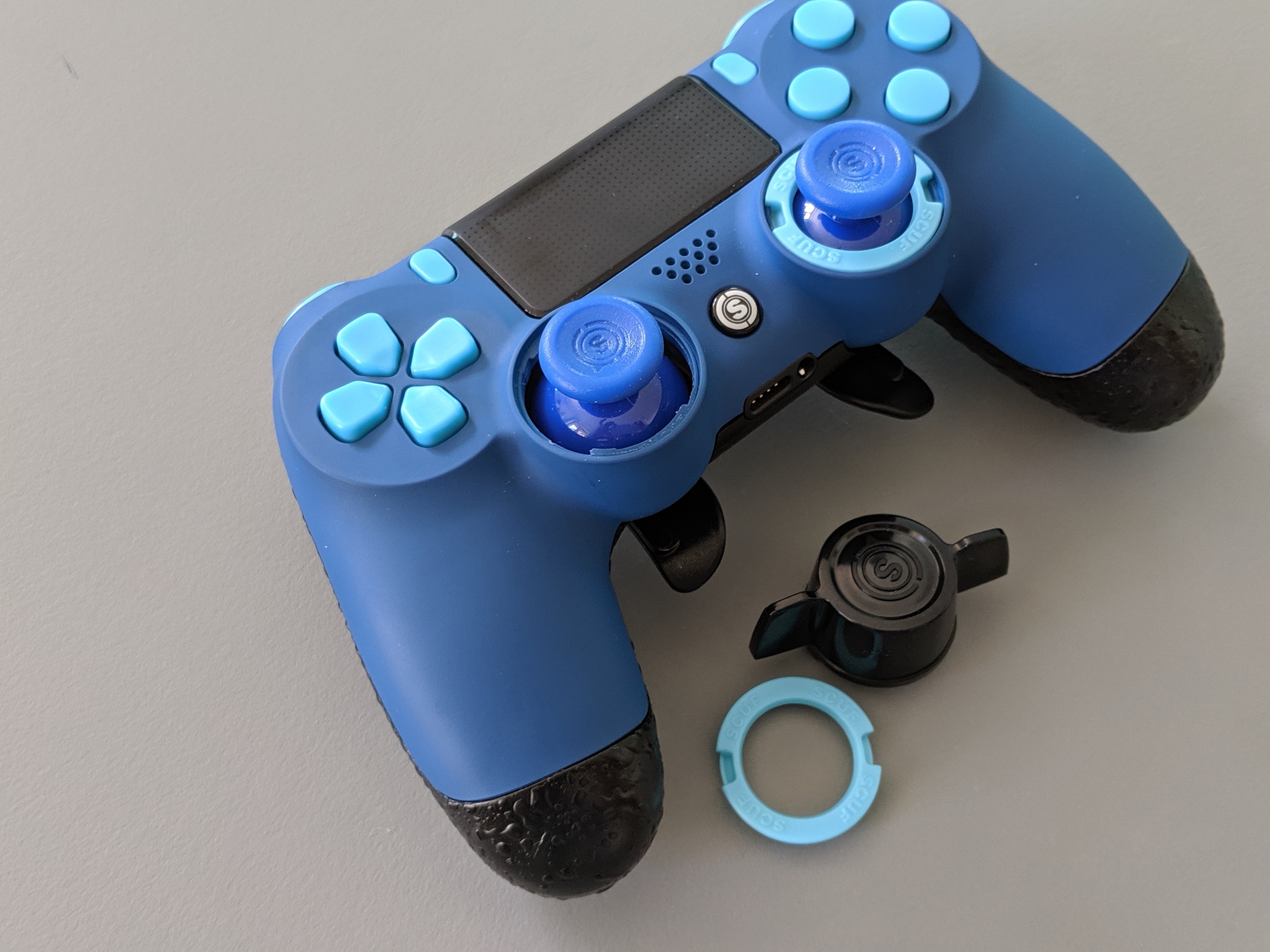 PlayStation4 - PS4コントローラー SCUF Infinity 4PS PRO 413tL6AnO6L._UF1000,1000_QL80_.jpg