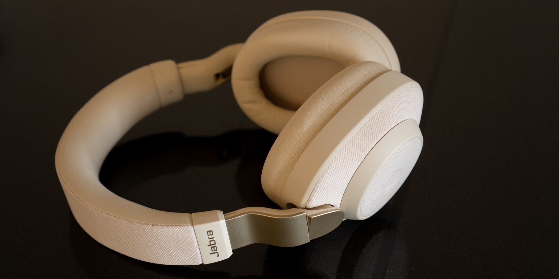 Jabra Elite 85h: Another pair of over-ear headphones with
