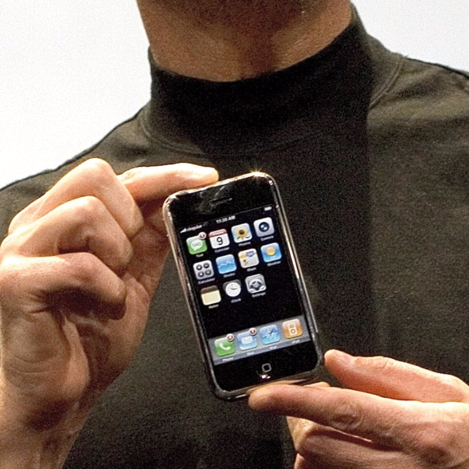 Apple iPhone 7 - buy at Digitec