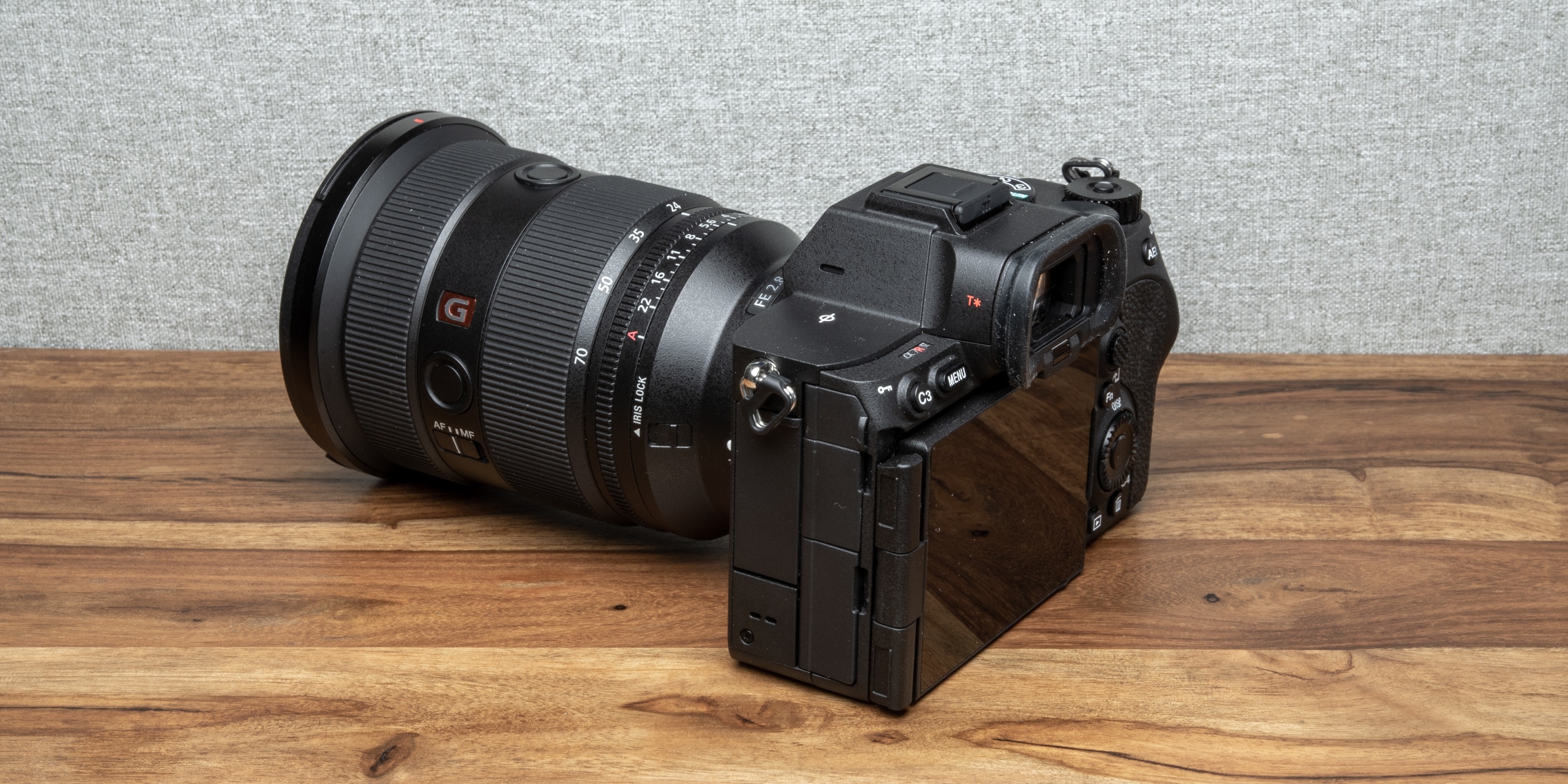 Sony A7R V with 8K and a dual-motion screen - Digitec