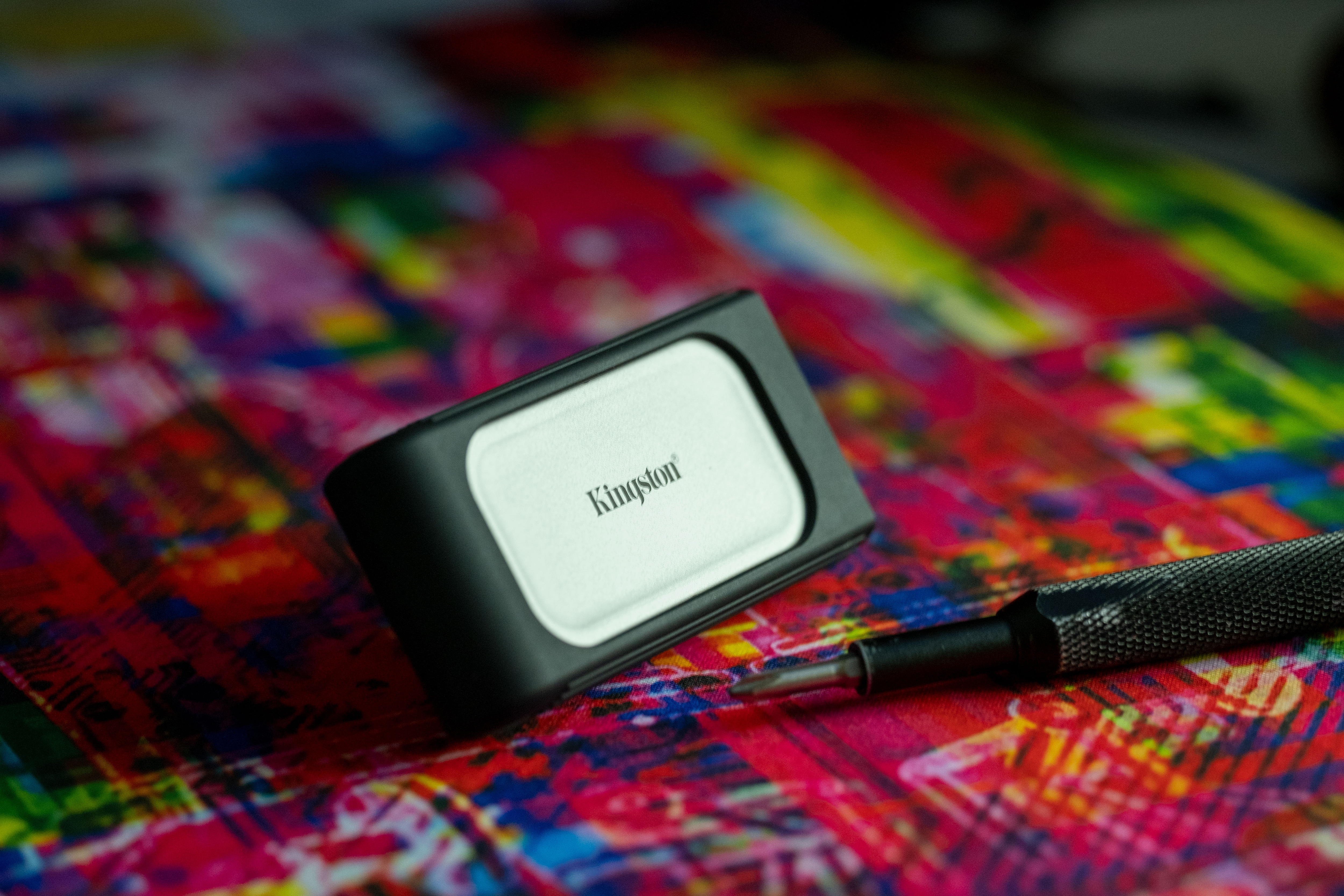 1/2健康100%】Kingston SSD XS2000 2TBGen2x2