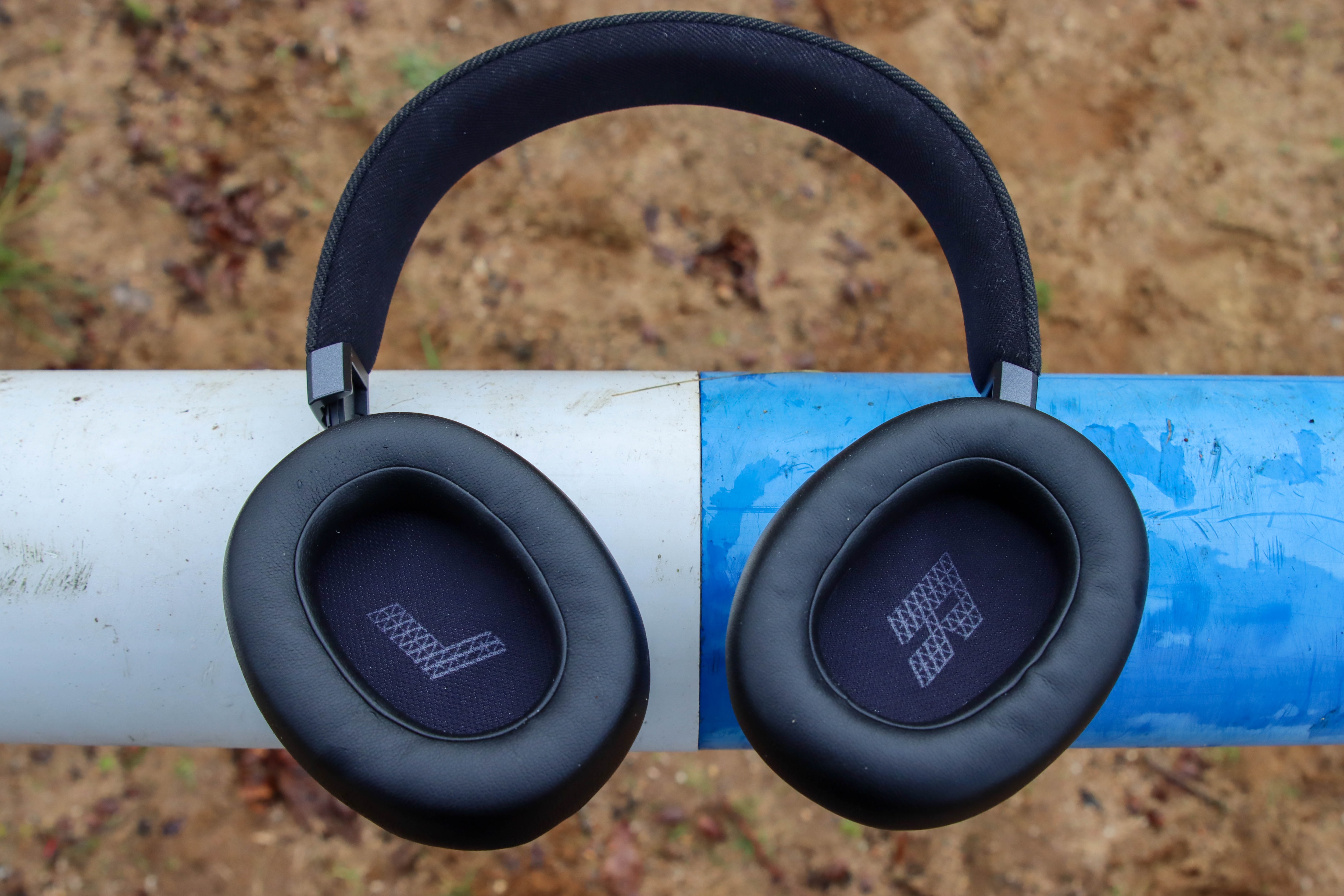 JBL LIVE 770 NC 黒 JBL Live 770NC Wireless Headphones with Adaptive Noise Cancelling