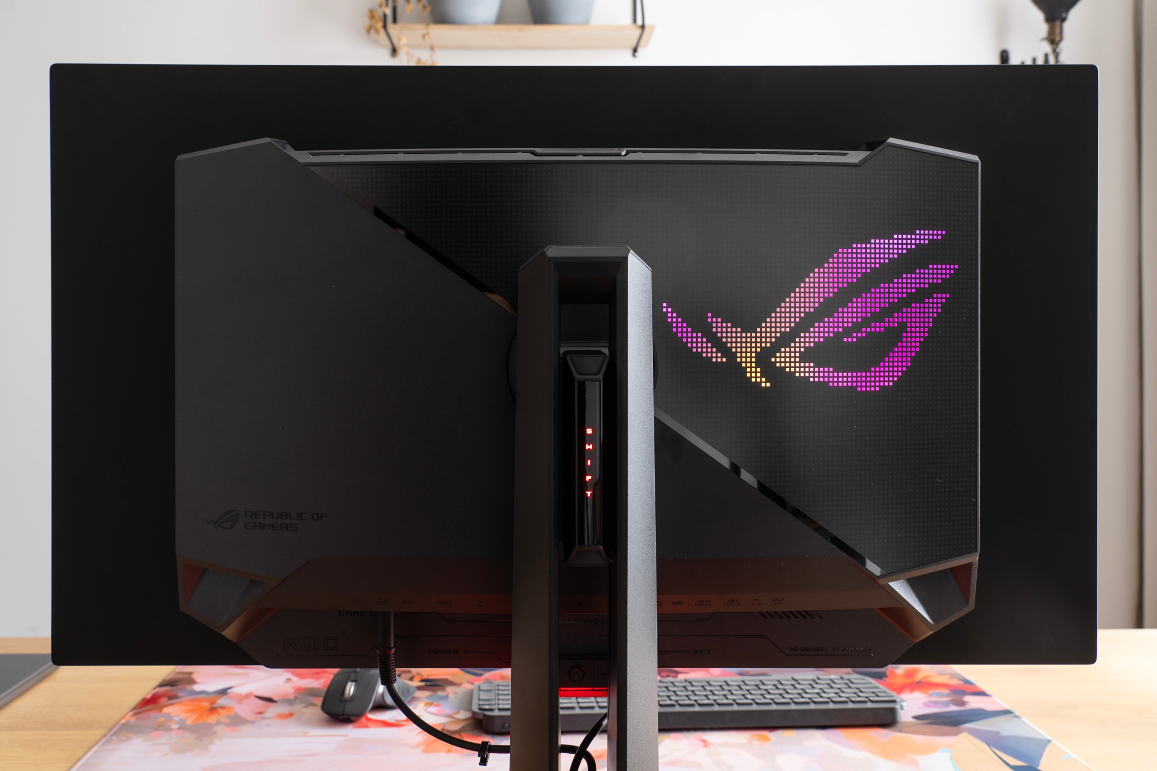 Asus ROG Swift PG32UCDM review: costly king - Digitec