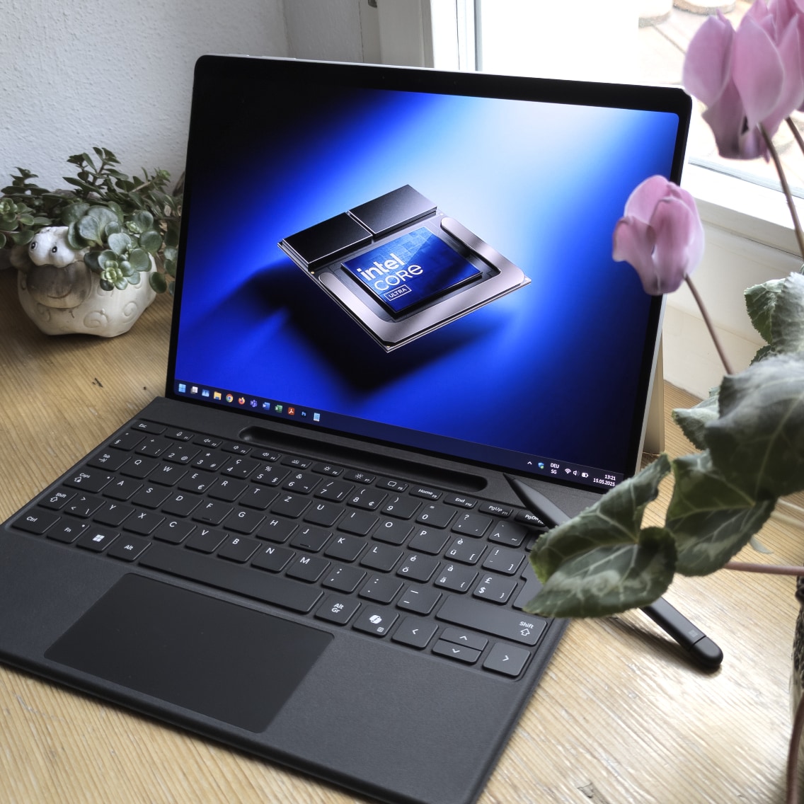 The Surface clone put to the test: Dell Latitude 7200 - Digitec