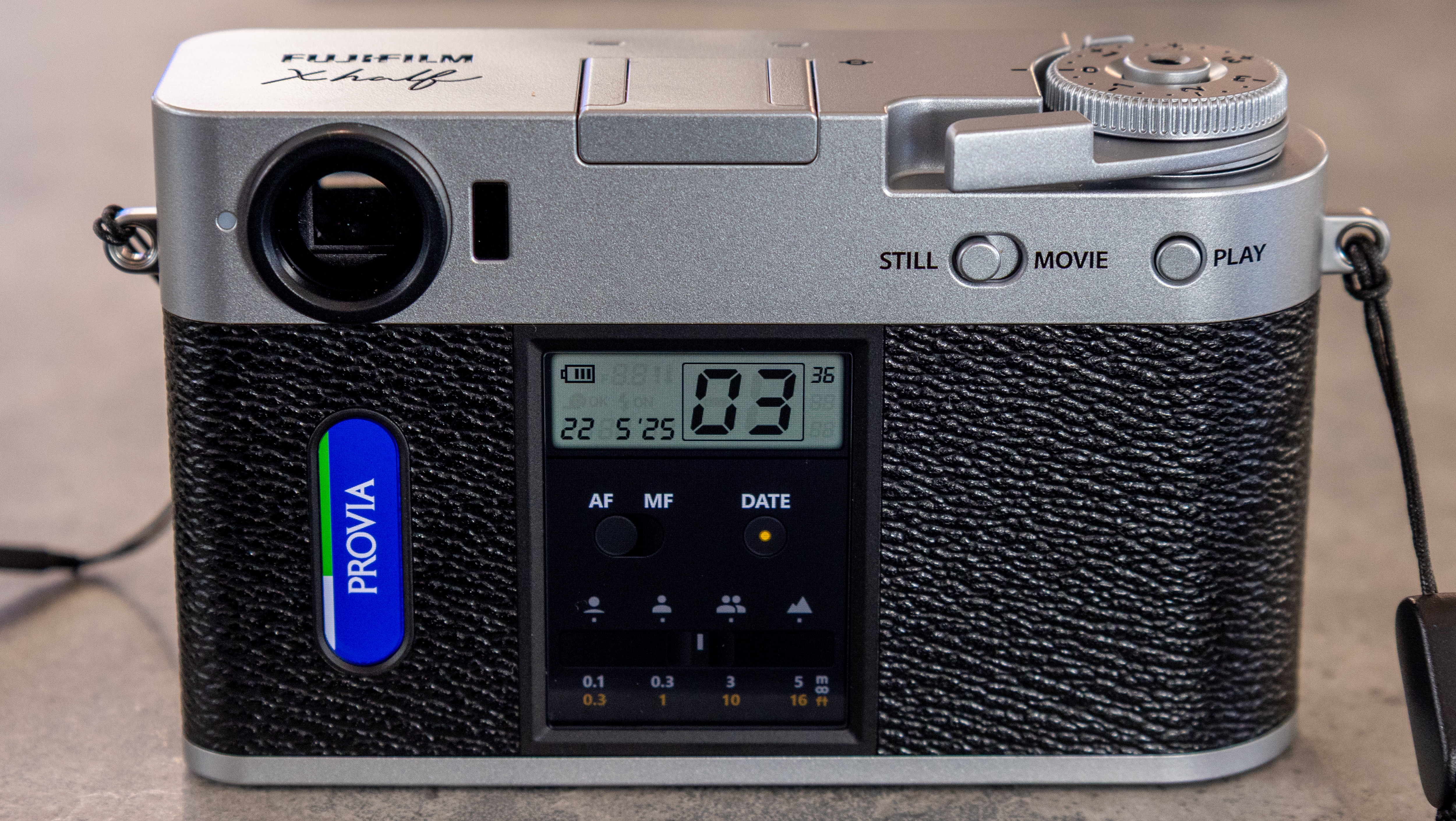 Fujifilm X half: The most analogue digicam in the world - Digitec