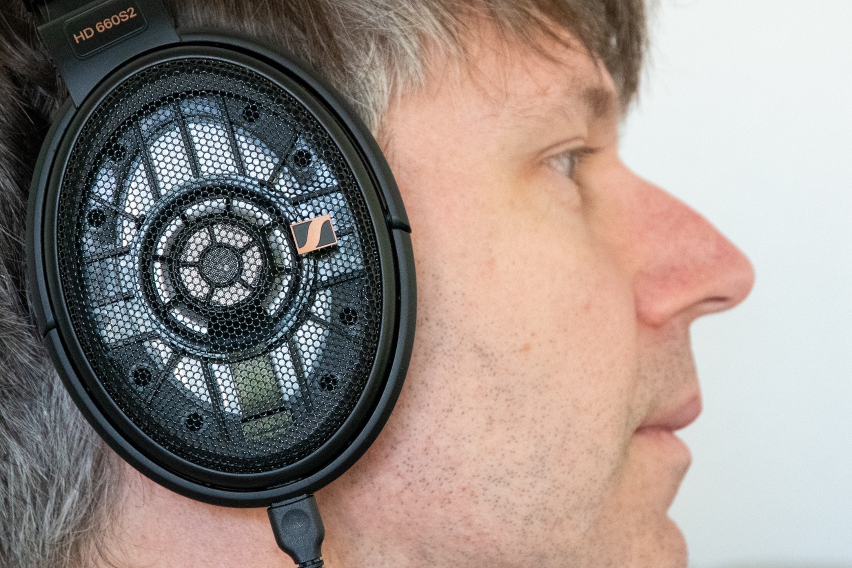 SennheiserHD660S2_Teaser2-1.