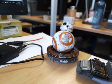 Und einmal BB-8 mit Bokeh-Effekt/Tiefenunschärfe.