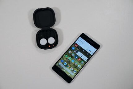 Les Pixel Buds s’associent automatiquement aux appareils compatibles à l’ouverture de l’étui.