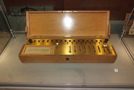 Arithmometer nach Charles Xavier Thomas de Colmar