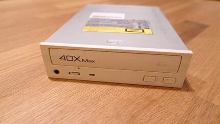 Unfortunately not from around 1995, but it still exudes a little retro charm.