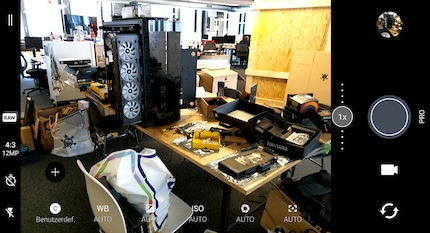 The UI is neat and tidy, even in Pro mode