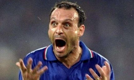 Una volta e mai più: Toto Scillaci è stato la superstar della Coppa del Mondo 1990. La sua espressione facciale quando festeggia un gol è unica e irripetibile.