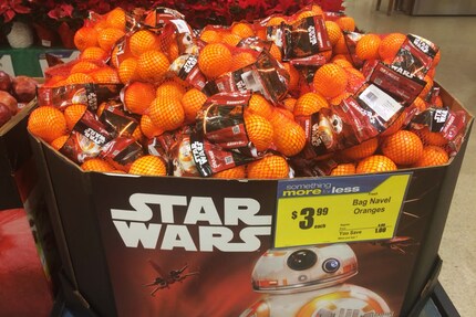 Le arance BB-8 di Star Wars. La Disney deve darsi una calmata del c***o.