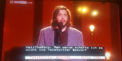 ValiTheRöck finally makes it to Teletwitter!