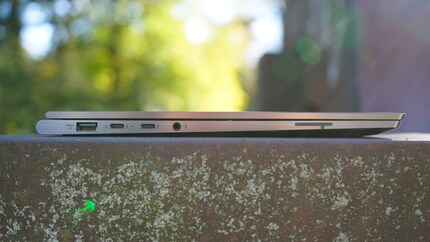 Two Thunderbolt 3, one USB A 3.1 and one jack