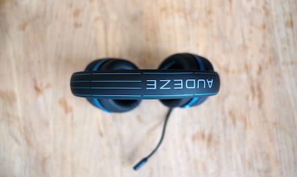 Das Design ist für ein Gaming-Headset relativ schlicht.