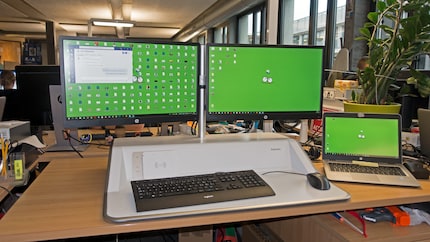 Das Design der Workstation wirkt nicht wirklich modern.
