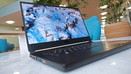 The display does only have 1080p resolution but it boasts an impressive 144 Hz refresh rate