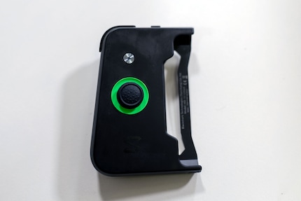 Il gamepad è collegato al telefono via Bluetooth