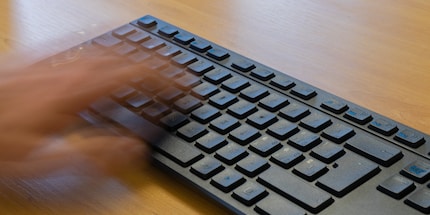 Die mitgelieferte Tastatur ist der Alptraum jedes Gamers.