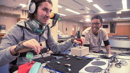 Microsofts Controller bildet die Ausnahme, was solche Projekte von grossen Spielfirmen anbelangt.
