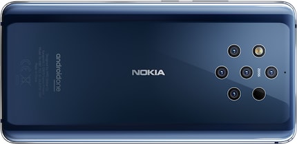 The camera setup of the Nokia 9 PureView comes from Light