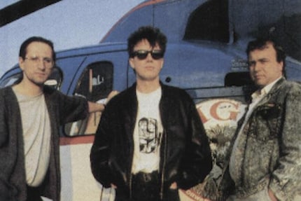Die Bitmap Brothers inszenierten sich als die ersten Rockstars der Game-Szene. Mike steht in der Mitte 