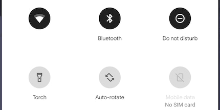 L'accent peut être mis sur le noir minimaliste. Nice.