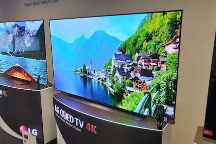 LG's OLED C9 with new stand design