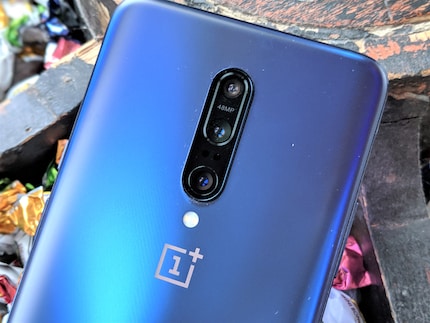 Le OnePlus 7 Pro possède trois caméras à l'arrière.