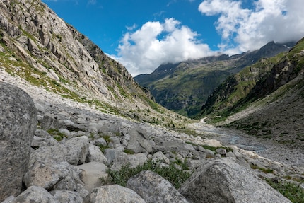 Il grandangolo, qui 24 mm, di solito è il più drammatico in montagna