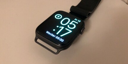 Soll wohl den Sonnenaufgang simulieren: das Weck-Display der Apple Watch.