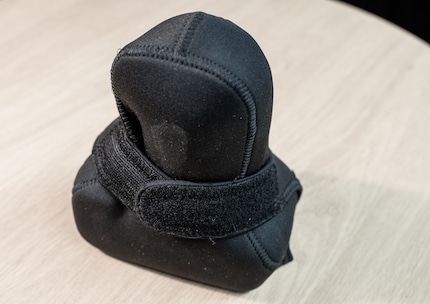 The Velcro fastener is also tight. But it holds.