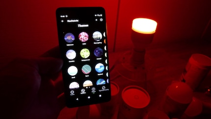 LifX bietet smart-light-üblich mehr Themen und Farben, als du ausprobieren kannst.