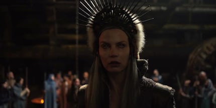 Sylvia Hoeks as Queen Kane is not a mistake, but rather a funny/creative decision.