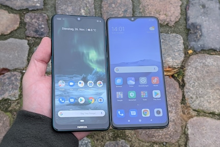 6,3 e 6,53 pollici con notch.