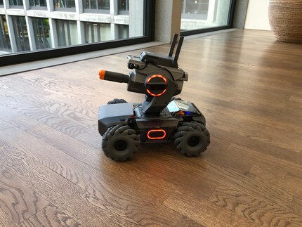 Ready to rumble: Der RoboMaster S1 ist aufgeladen und einsatzbereit.