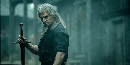 Henry Cavill dans le rôle de Geralt von Riva - ça colle bien.
