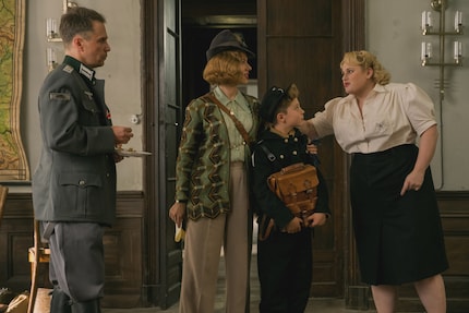 Regisseur Taika Waititi versammelt viel Schauspieltalent auf einem Fleck.