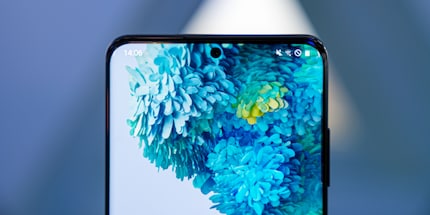 Der Bildschirm kommt mit 120 Hertz daher