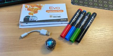 Tutto ciò che serve all'Ozobot Evo per funzionare è presente.