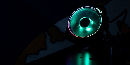 AMD Wraith Prism: Not bad at all.