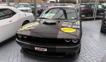Ein Challenger mit Shaker Hood