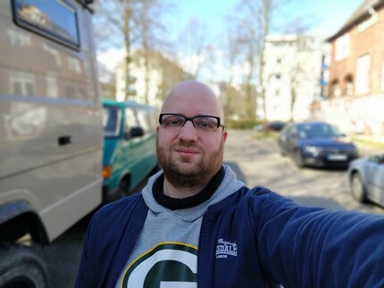 Anche senza capelli, l'effetto bokeh ha problemi sulla testa.