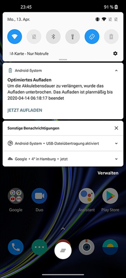 Lorsque la batterie est suffisamment pleine, le logiciel met en pause la charge.