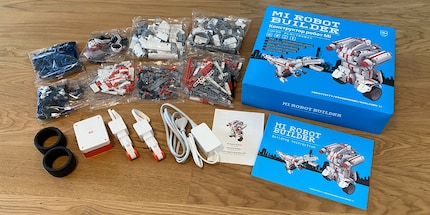 Das Set und dessen Inhalt erinnern mich irgendwie an LEGO Technic.