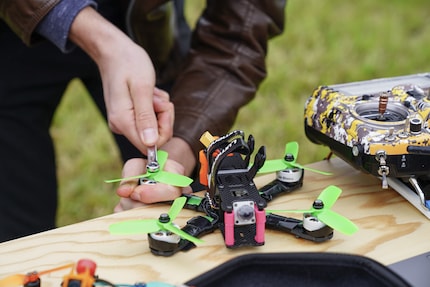 Die Drohne ist bereit für den ersten Flug