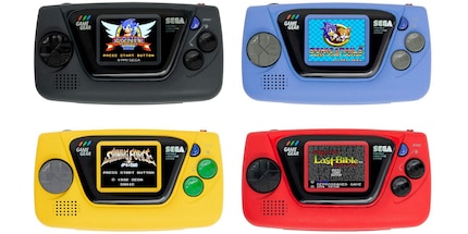 Il Sega Game Gear Micro è disponibile in quattro colori. Immagine: Engadget